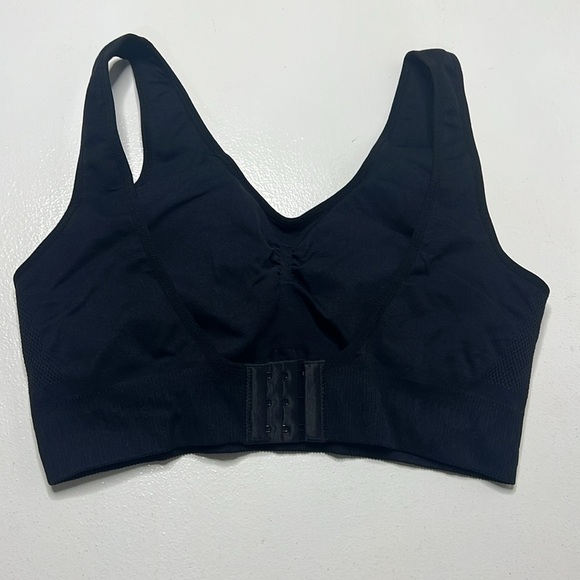 New Seamless Black Bralette/Sports Bra size L - Picture 4 of 6